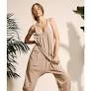 FREE PEOPLE MOVEMENT HOT SHOT ONESIE IN MOCHA LATTE SZ MED
